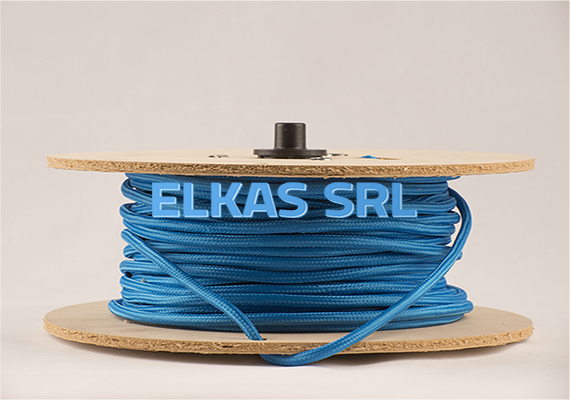 Nuestros cables cuentan con certificación. Además cuentan con un proceso de pegado que evita que se despelucen en su armado.